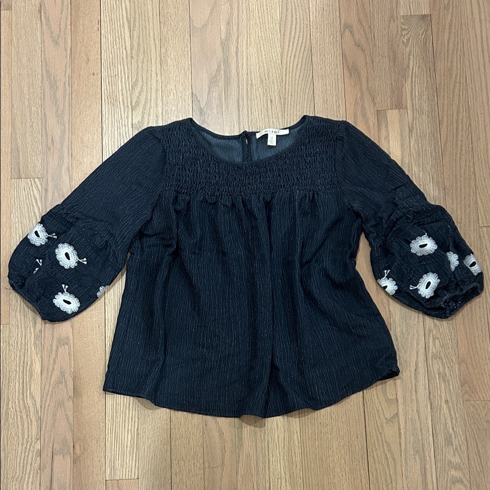 Embroidered Puff-Sleeve Women's Top